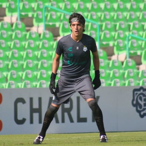 De esos grandes peces gordos y tiburones como los denominó, exclamó: 'De Oswaldo me quedo con su liderazgo y su manera de trabajar día con día, de Marchesín, el talento nato que tiene y la forma de atajar, de Jona el juego de pies y el tipo de persona que es'.