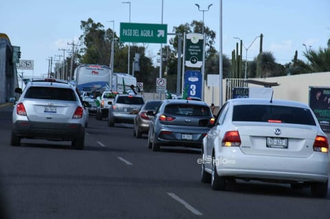 Aficionado realizan caravana vehicular para apoyar a Santos Laguna


 Guerreros, Afición
