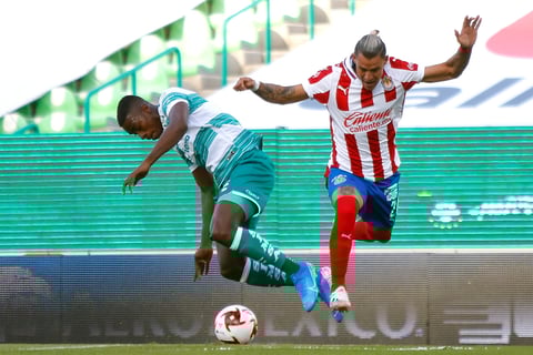 Santos Laguna consigue su primer triunfo en el Guard1anes 2020 ante Chivas