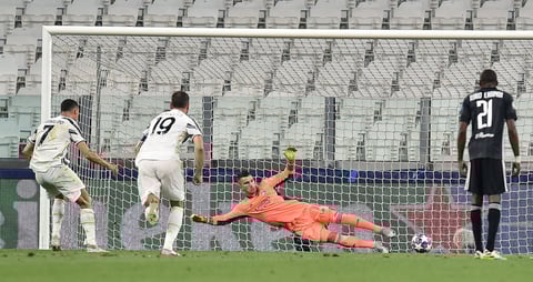 Lyon elimina en octavos de final de la Champions a la Juventus de Cristiano Ronaldo