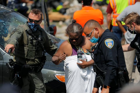 Graves daños materiales y humanos causó una explosión en una zona residencial de Baltimore, en Maryland, Estados Unidos