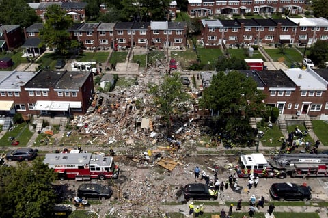 Graves daños materiales y humanos causó una explosión en una zona residencial de Baltimore, en Maryland, Estados Unidos