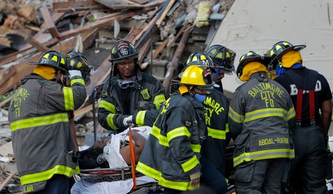 Graves daños materiales y humanos causó una explosión en una zona residencial de Baltimore, en Maryland, Estados Unidos