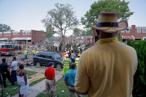 Graves daños materiales y humanos causó una explosión en una zona residencial de Baltimore, en Maryland, Estados Unidos