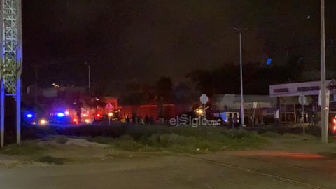 Incendio en parque industrial 