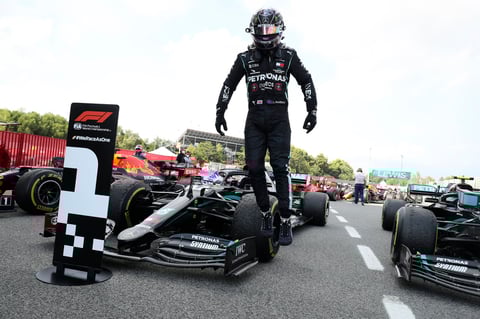 El británico se convirtió en el piloto con más podios en la historia de la Fórmula Uno