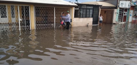 Fuerte chubasco sorprende a la región lagunera