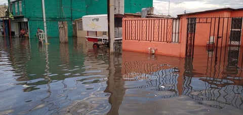 Fuerte chubasco sorprende a la región lagunera