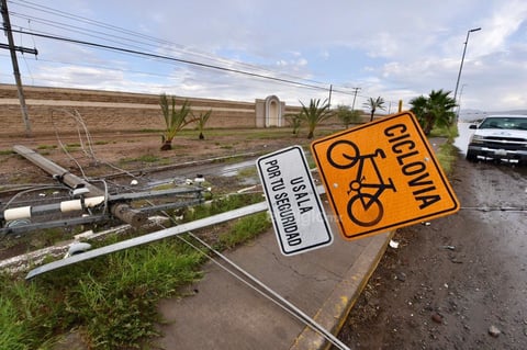 Fuerte chubasco sorprende a la región lagunera