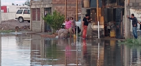Fuerte chubasco sorprende a la región lagunera