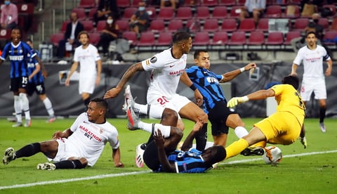 Sevilla gana su sexta copa de la Europa League venciendo al Inter de Milan