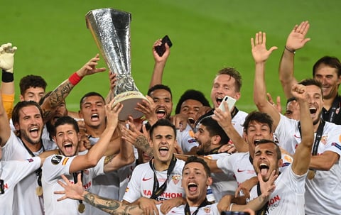 Sevilla gana su sexta copa de la Europa League venciendo al Inter de Milan