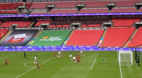 Tiene mucho mérito, como el contraataque, que necesita precisión, velocidad, atrevimiento y definición. De todo eso surgió el 1-0 en el minuto 12. Lo marcó Pierre Emerick Aubameyang, cuyas cifras ofensivas en el conjunto inglés expresan y enfatizan su condición de indispensable en el equipo: 71 goles en 110 encuentros oficiales.