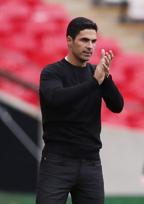 Pero ni siquiera tantas dudas como le generó bastan para doblegar a un equipo como el Liverpool, cuya capacidad es ilimitada. Y cuando logra su juego, no hay apenas nadie que aguante el vendaval que propone con la pelota; por las bandas, por el medio, por cualquier lado que abra una vía hacia su objetivo incansable: ataque y gol.