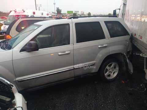 Se registra aparatosa carambola en periférico de Torreón