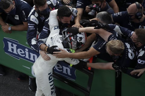 Pierre Gasly se llevó su primera victoria, y la de Alpha Tauri, en la Fórmula Uno
