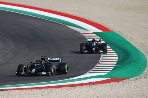 Gana Hamilton el Gran Premio de la Toscana; 'Checo' Pérez termina en quinto lugar