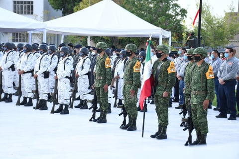 Se llevó a cabo un pase de lista de los llamados 'Héroes de Chapultepec'.