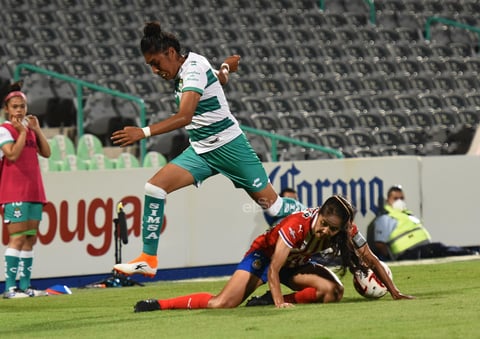Santos Laguna femenil enfrenta a Chivas
