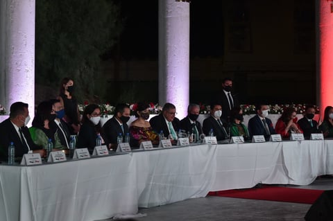 Evento inédito marca festejos patrios en Torreón