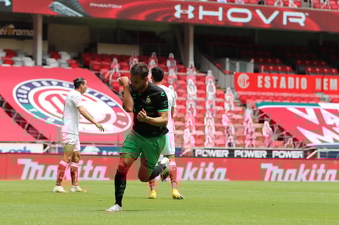 Santos Laguna se impone a los Diablos Rojos
