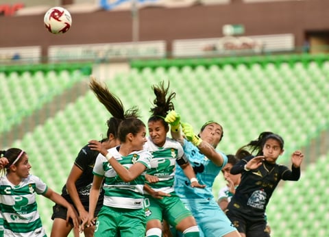 Santos Laguna femenil empata con León