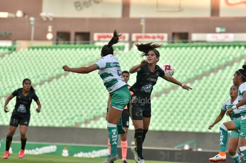 Santos Laguna femenil empata con León