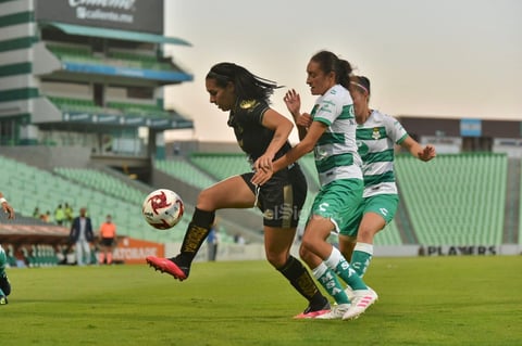 Santos Laguna femenil empata con León