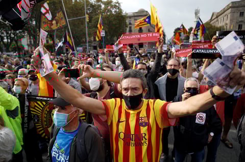 Reclamaron por la visita del rey de España.