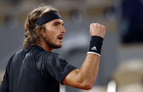 Se anotó el set Tsitsipas y aunque el serbio parecía decidido a dejar ahí el mal, tropezó una y otra vez a la hora de convertir las pelotas de rotura. Hasta 11 tuvo en esa manga, pero solo convirtió una.