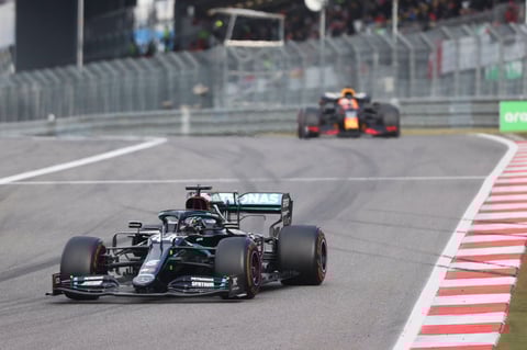 Hamilton gana el GP de Eifel; iguala en triunfos en F1 a Schumacher