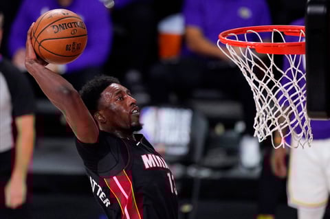 Vencen Lakers 106-93 a Heat de Miami en Finales de NBA