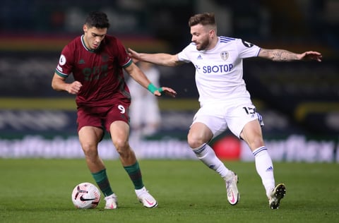 En el otro partido que cerraba la quinta jornada, inmersos en la pelea de la zona baja de la clasificación, el West Brom y el Burnley empataron 0-0 y no consiguieron salir de la zona peligrosa. Sobre todo el Burnley, que acabó en la decimoctava posición, la última plaza de descenso, después de no conseguir sumar los tres puntos.
