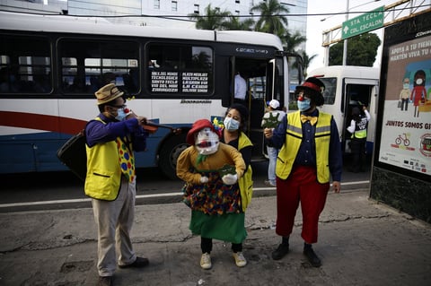Impulsan la sana distancia, el uso de cubrebocas y el lavado de manos contra el coronavirus