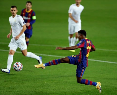 Leo Messi, Ansu Fati, Coutinho, Pedri y Dembélé marcaron su primer tanto en fase de grupos 