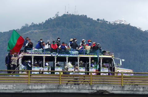 Sindicatos y movimientos sociales colombianos llevan a cabo una jornada nacional de protesta