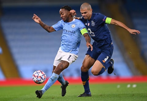 Porto y el 'Tecatito' Corona caen ante el Manchester City en Champions League