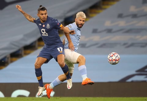 Porto y el 'Tecatito' Corona caen ante el Manchester City en Champions League