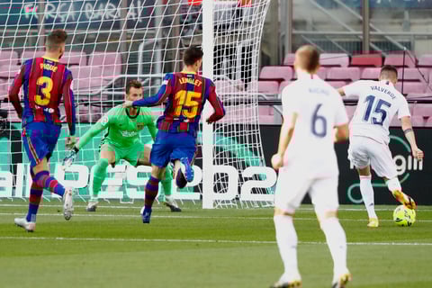 Con un marcador 1-3 los de Zidane aplastan al Barcelona 