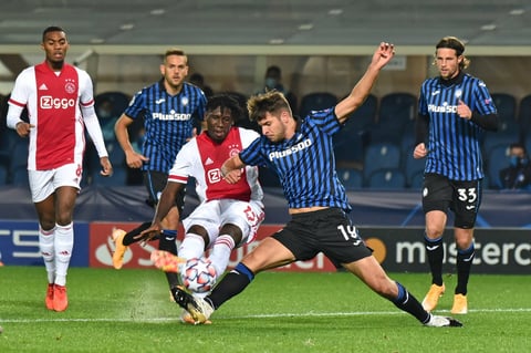Ajax empata con el Atalanta sin Edson Álvarez en la Champions League