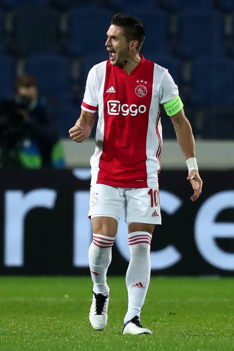 Ajax empata con el Atalanta sin Edson Álvarez en la Champions League