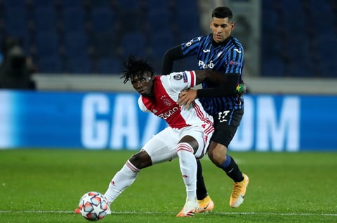 Ajax empata con el Atalanta sin Edson Álvarez en la Champions League