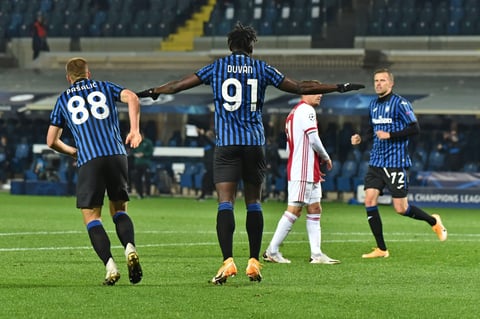 Ajax empata con el Atalanta sin Edson Álvarez en la Champions League