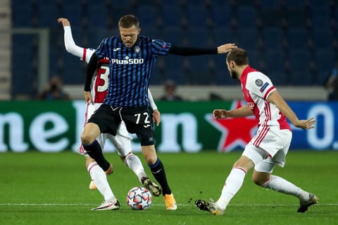 Ajax empata con el Atalanta sin Edson Álvarez en la Champions League