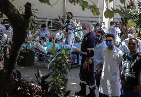 Doscientos pacientes son evacuados por incendio en hospital de Brasil