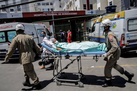 Doscientos pacientes son evacuados por incendio en hospital de Brasil