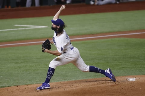 Julio Urías y Víctor González le dan la Serie Mundial a los Dodgers