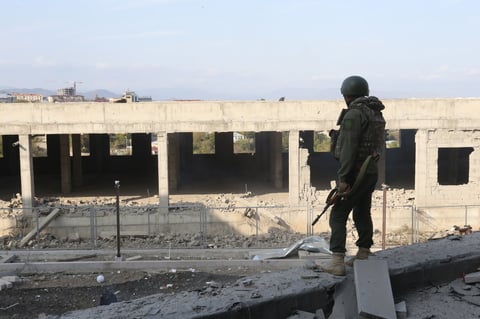 Armenia y Azerbaiyán rompen tregua regresando con intenso combate