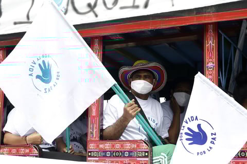 Protestan exguerrilleros de las FARC contra la violencia en Colombia