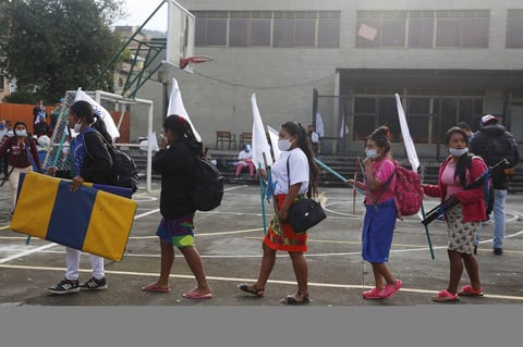 Protestan exguerrilleros de las FARC contra la violencia en Colombia